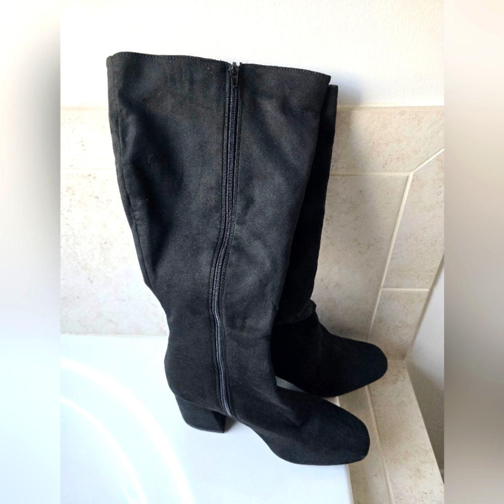 Black tall boots